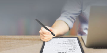 Exploring the Evolution of Note-Taking: The Rise of E Paper and E Ink Tablets with Kloudnote